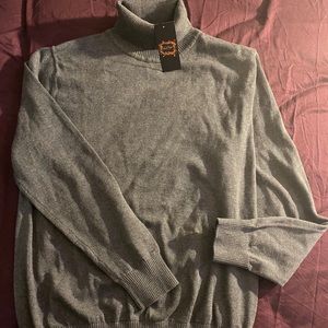 New/never washed Oak & Major Turtle neck sweater